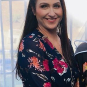 Meet your Posher, Danette